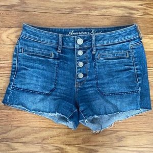 Button up mid-rise American Eagle shorts